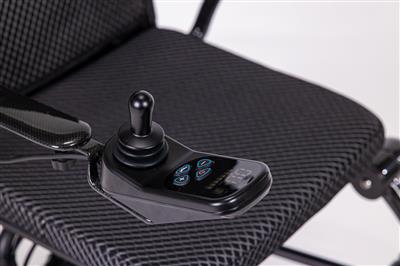 Ultra Ryder 碳纤维折叠电动轮椅