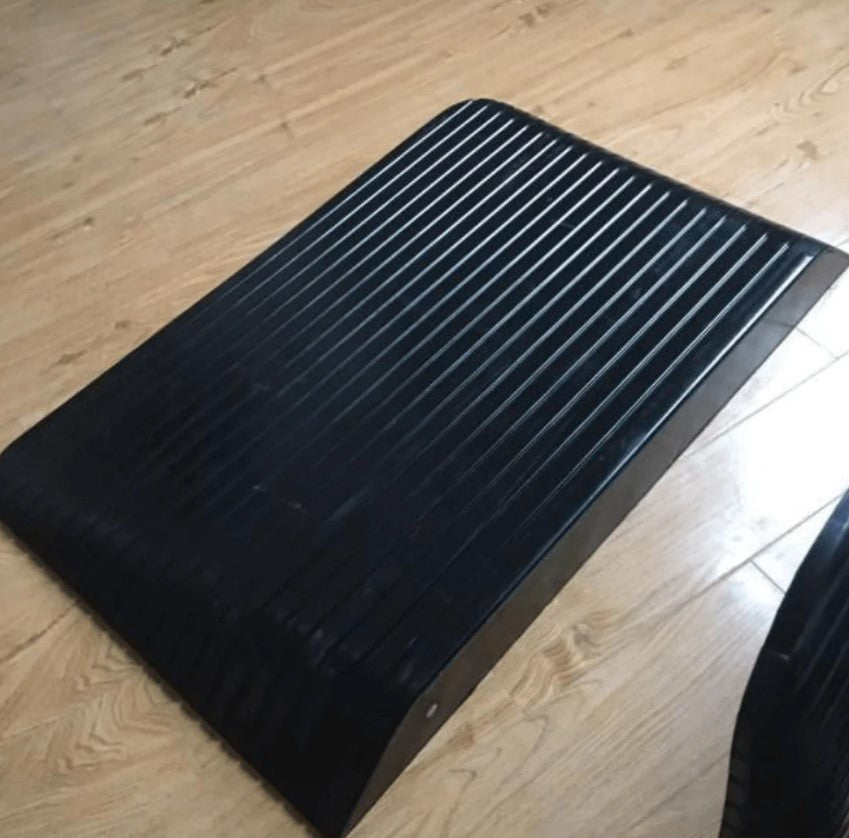 Solid Rubber Wheelchair Threshold Door Ramp With Winged Edges